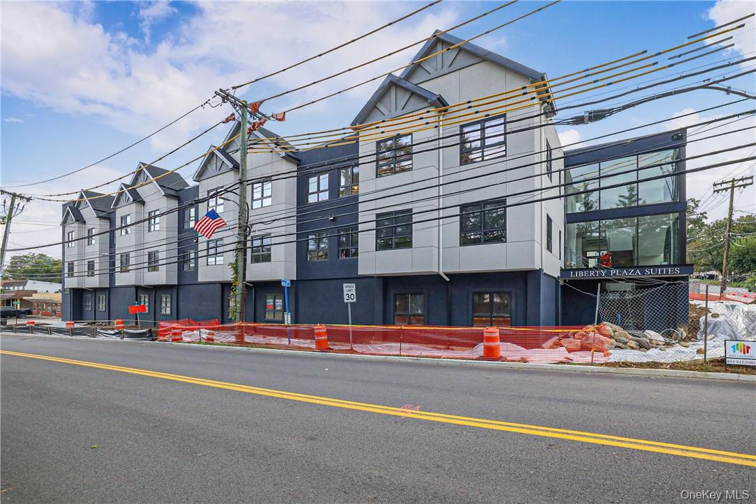 500 Commerce Street Property Photo 5