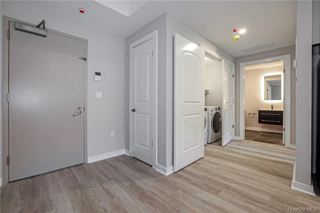 500 Commerce Street Property Photo 8