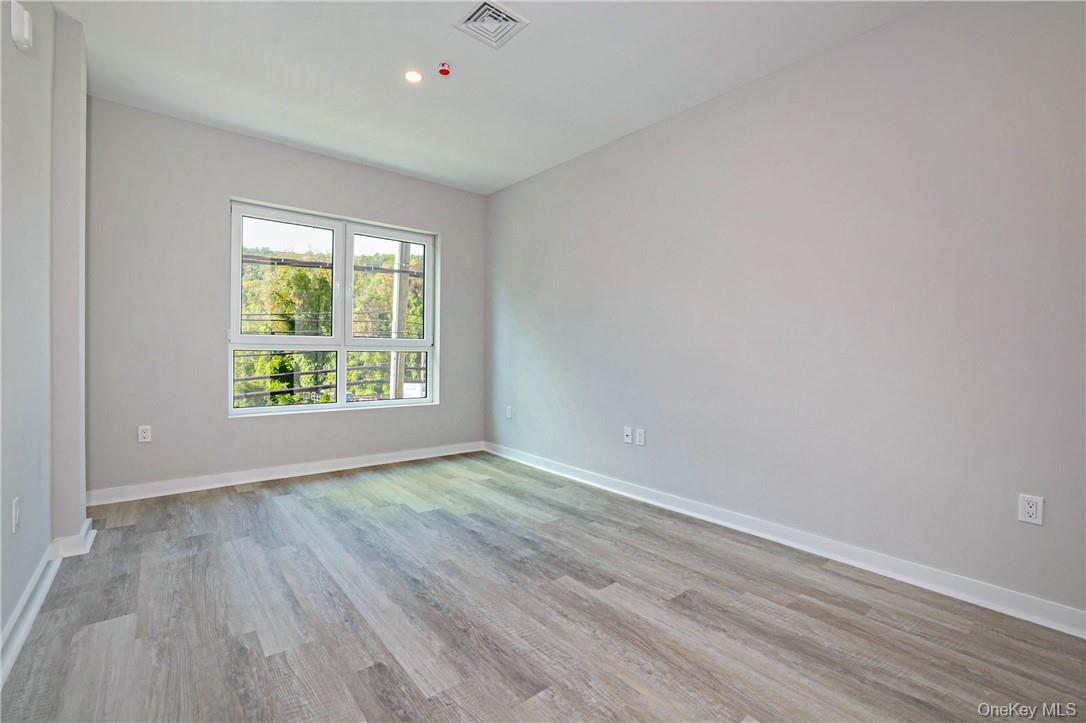 500 Commerce Street Property Photo 10