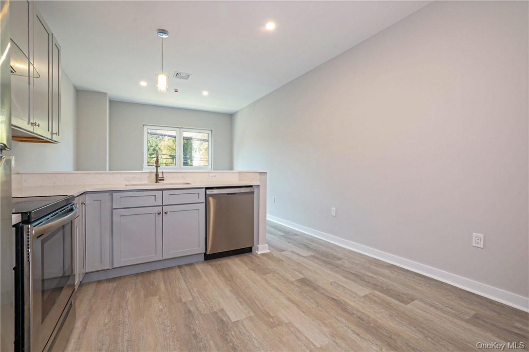 500 Commerce Street Property Photo 13