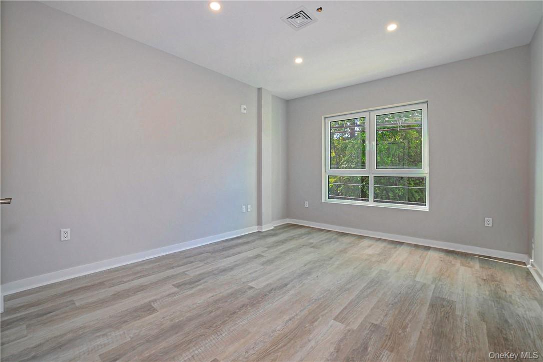 500 Commerce Street Property Photo 23