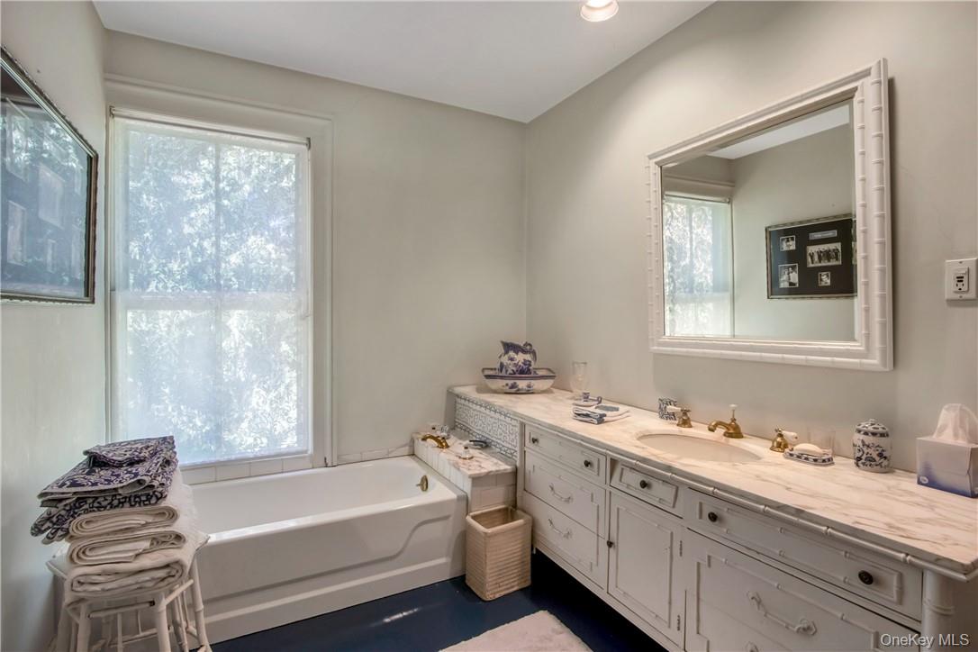 4 Deer Run Property Photo 22