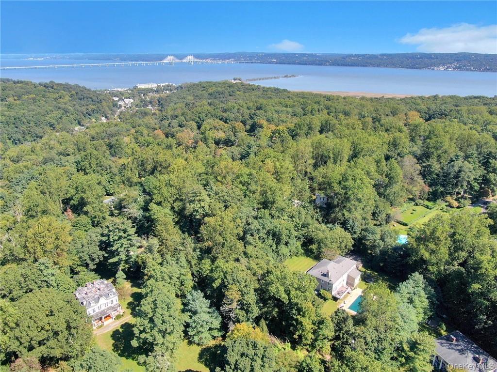 4 Deer Run Property Photo 33