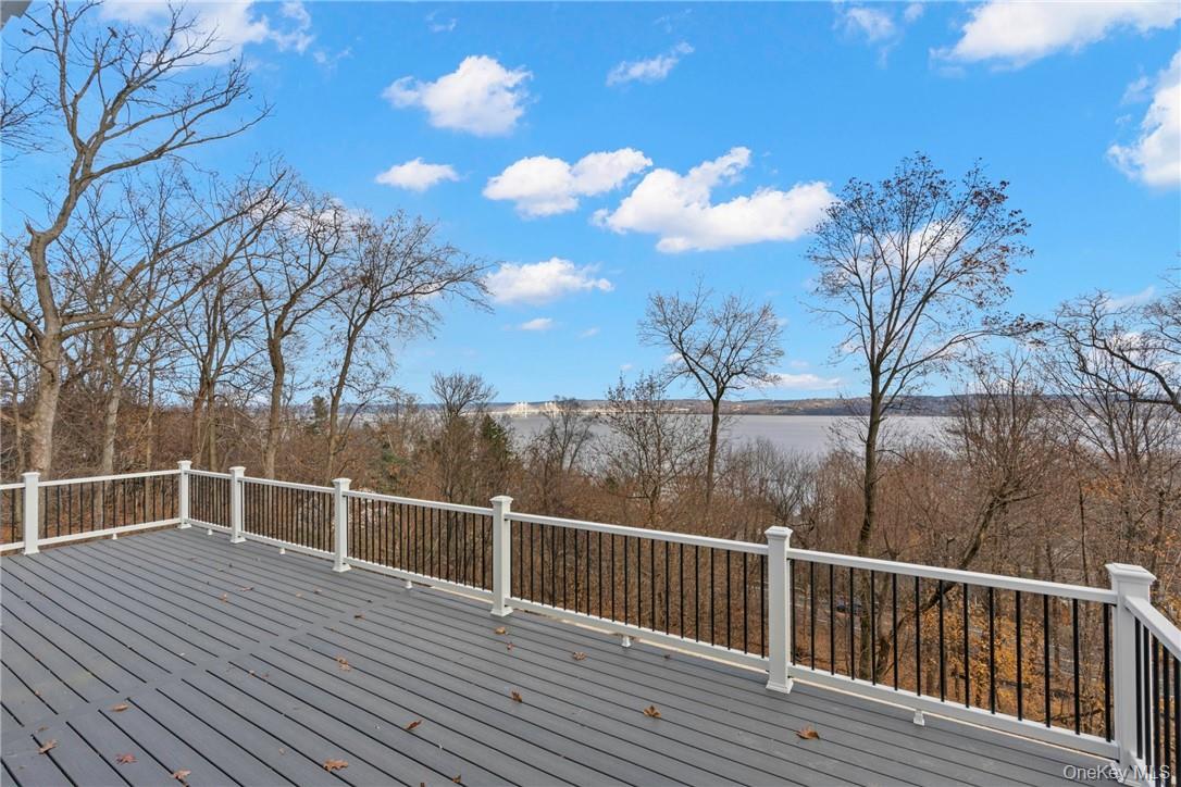 201 Tweed Boulevard Property Photo 17