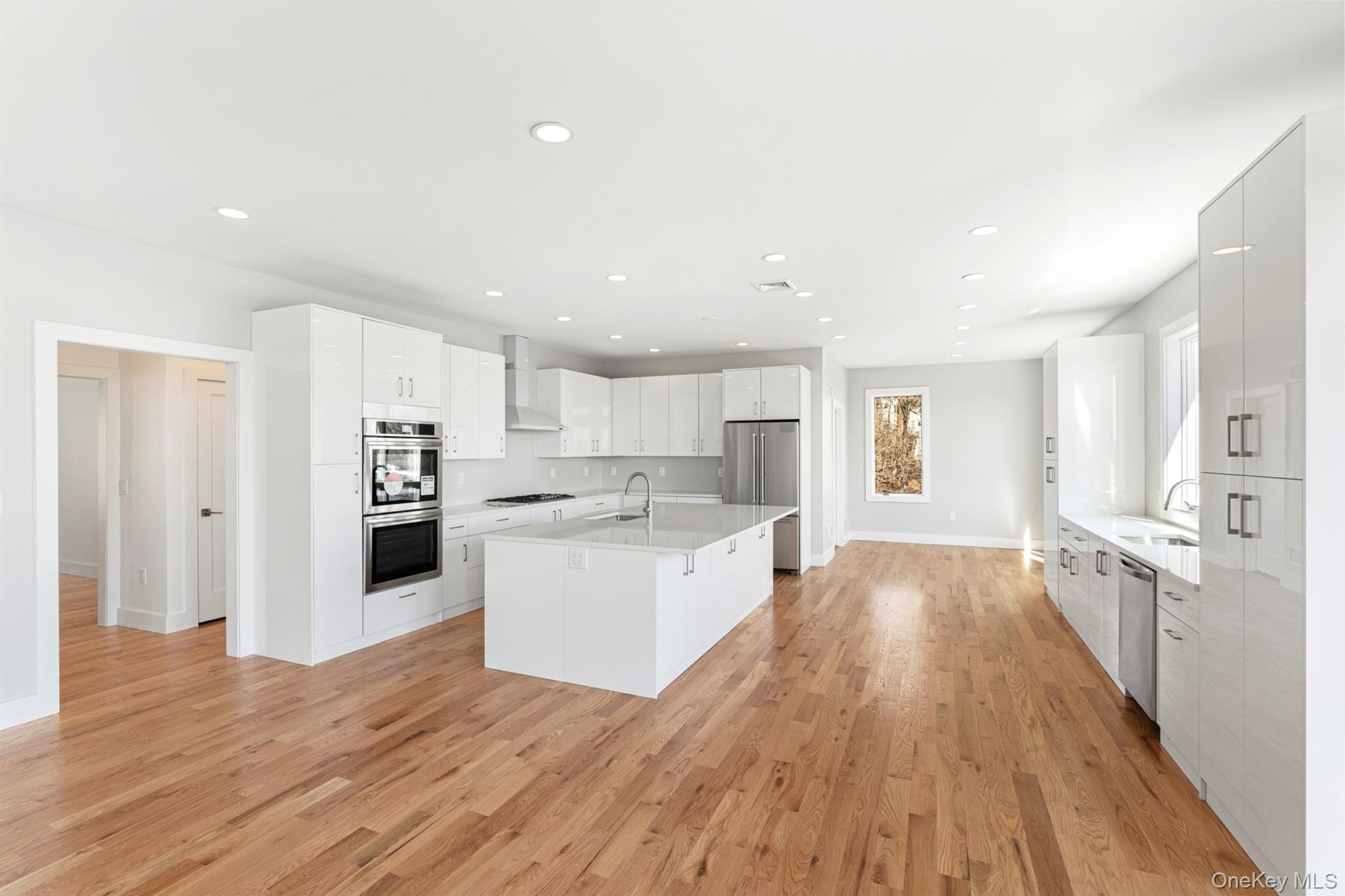 199 Tweed Boulevard Property Photo 17