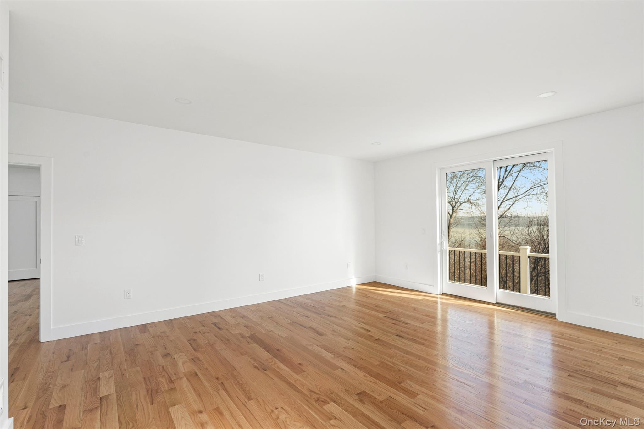 199 Tweed Boulevard Property Photo 23