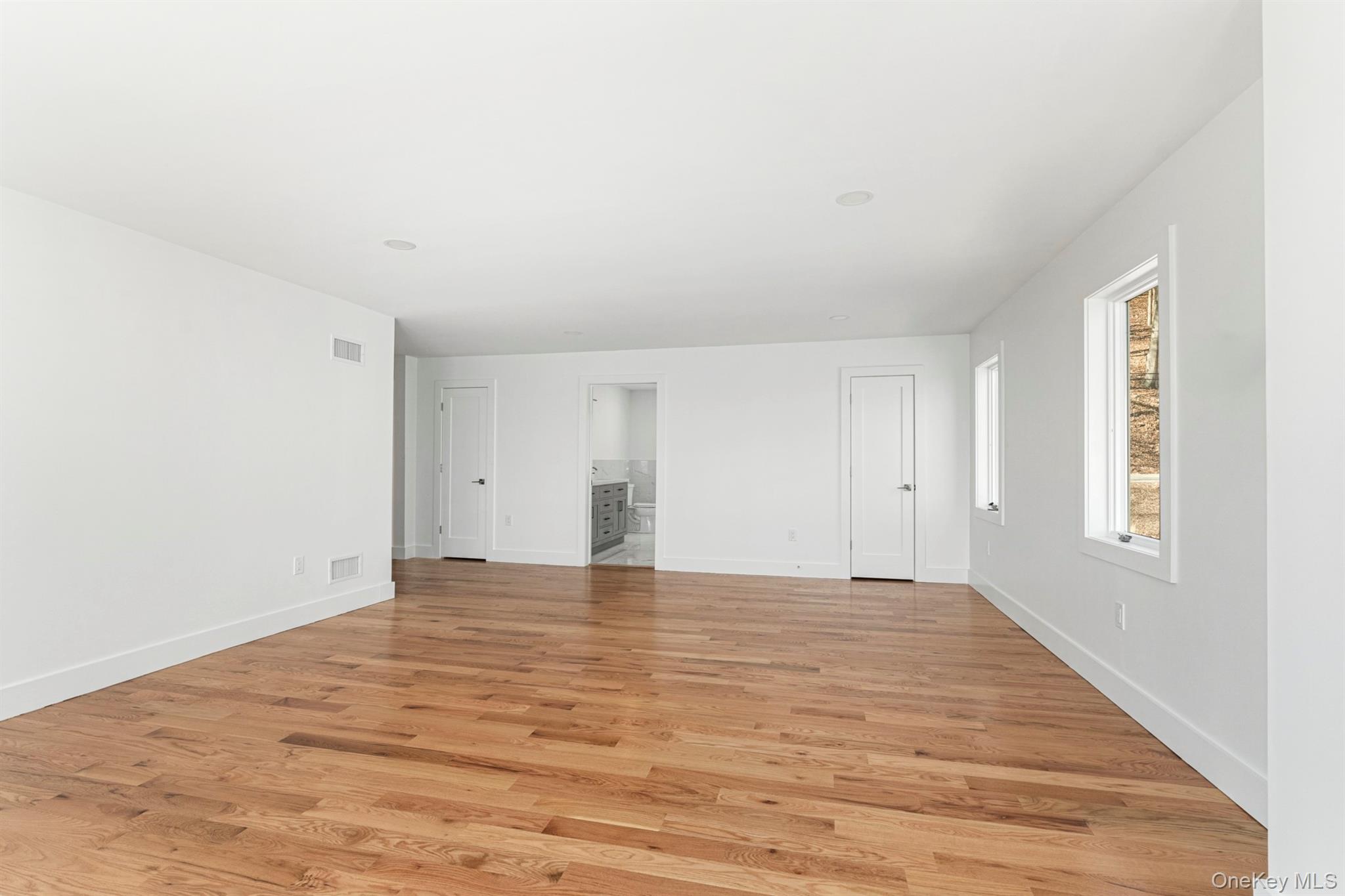 199 Tweed Boulevard Property Photo 27