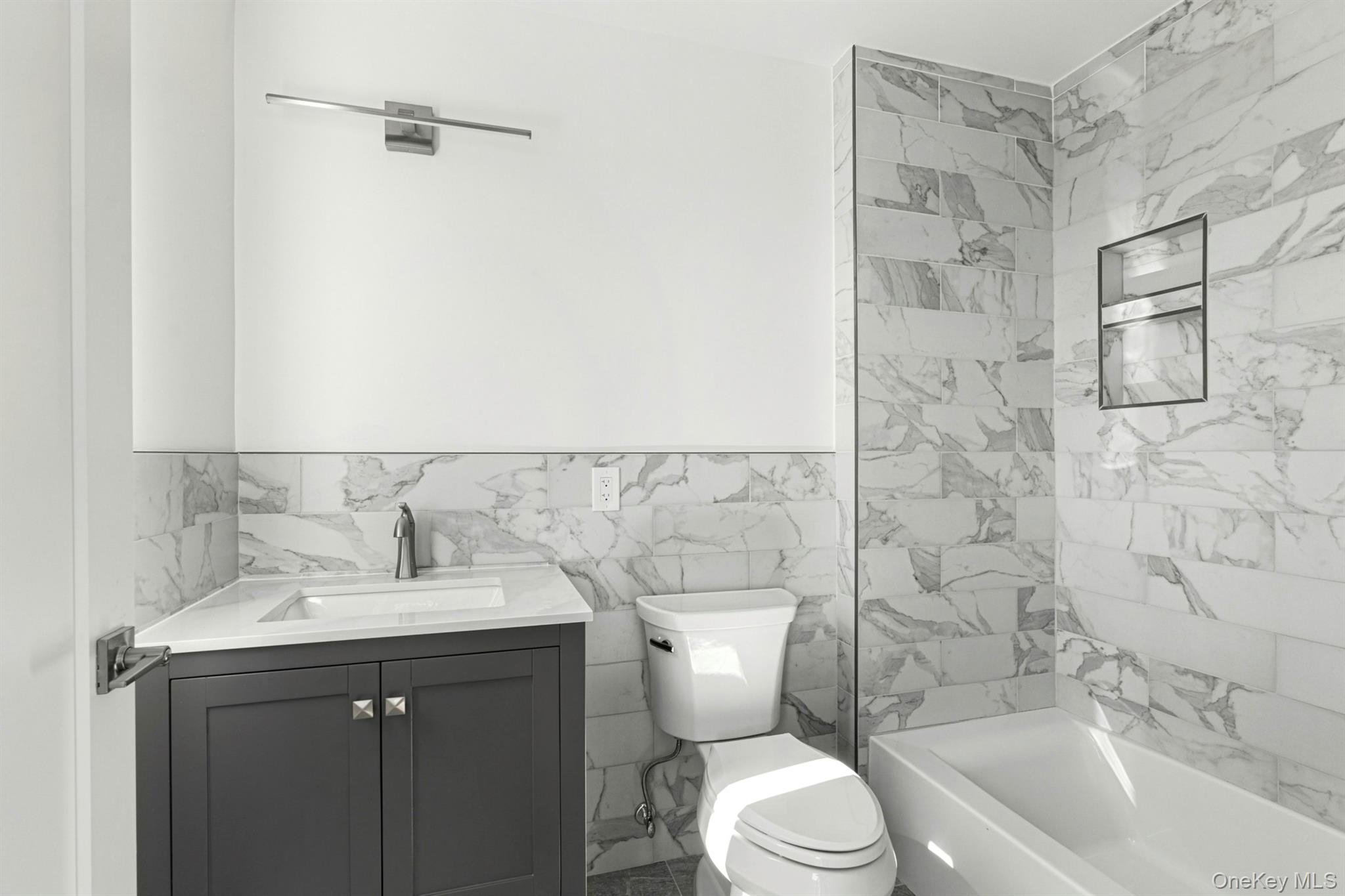 199 Tweed Boulevard Property Photo 31