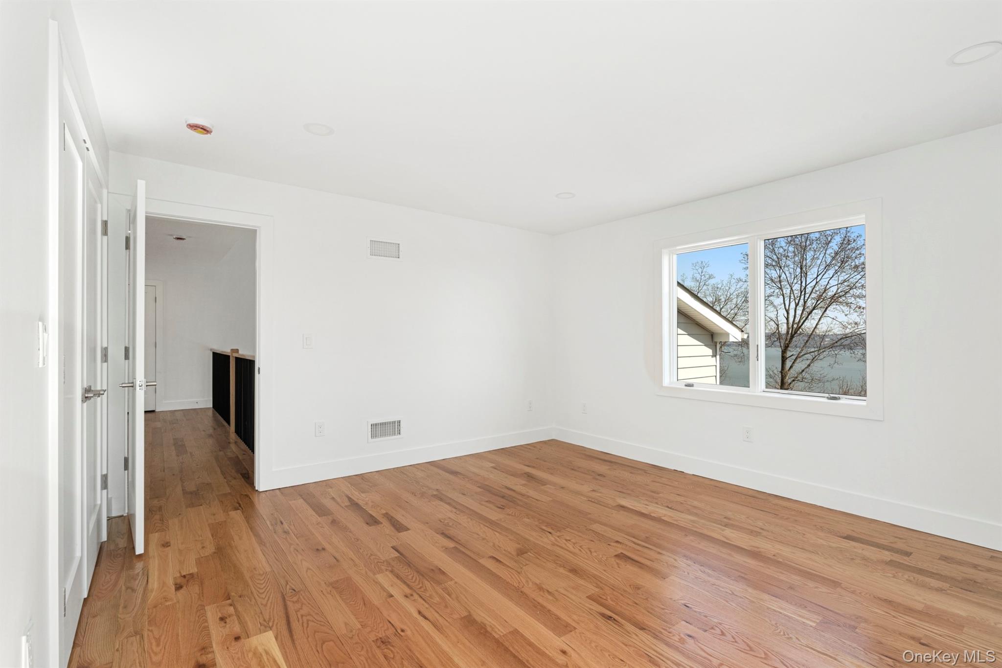 199 Tweed Boulevard Property Photo 34
