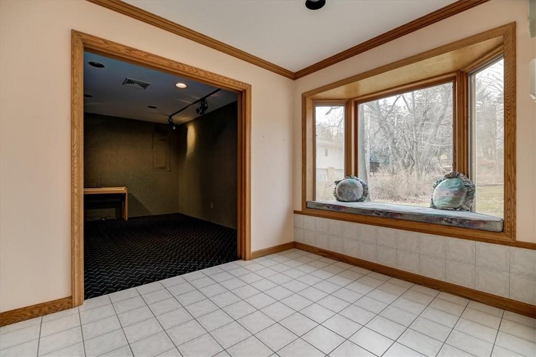 40 Route 9w Avenue Property Photo 3