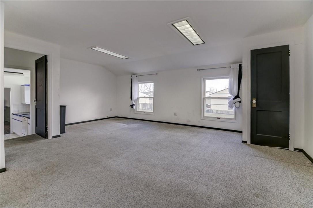 40 Route 9w Avenue Property Photo 10