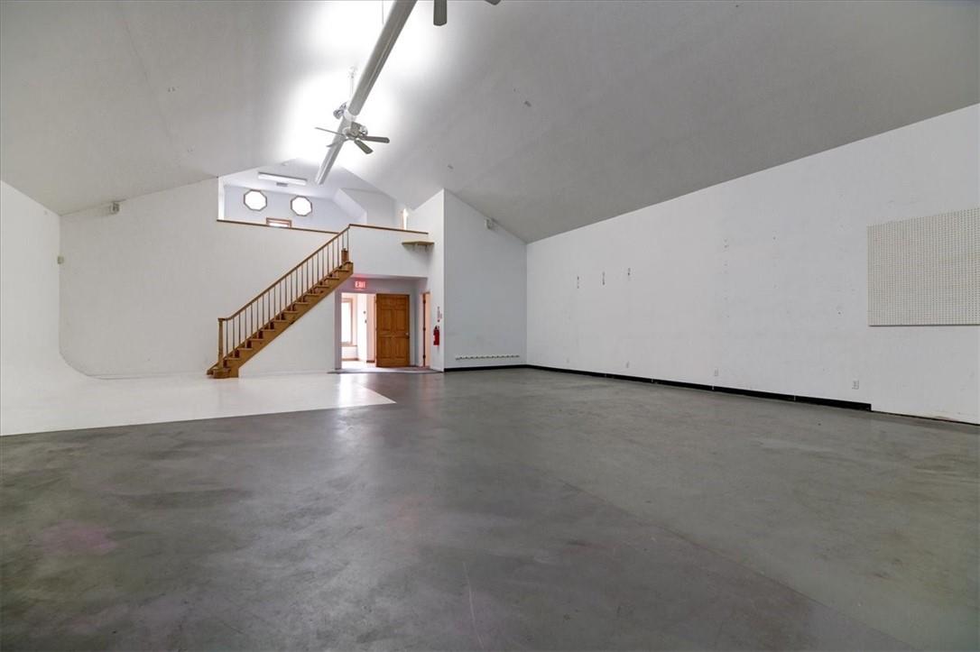 40 Route 9w Avenue Property Photo 12