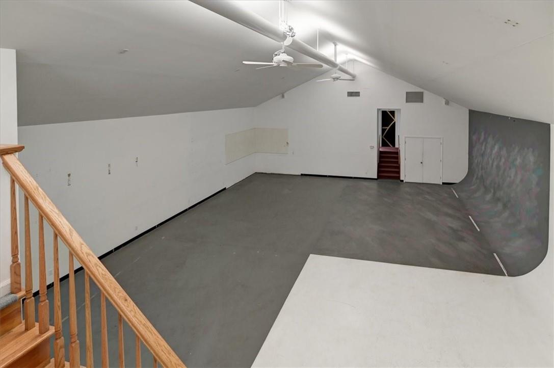 40 Route 9w Avenue Property Photo 14