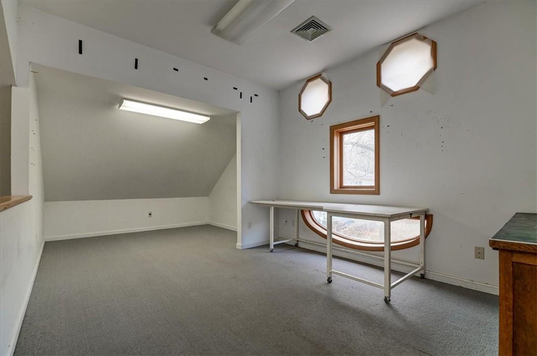 40 Route 9w Avenue Property Photo 17
