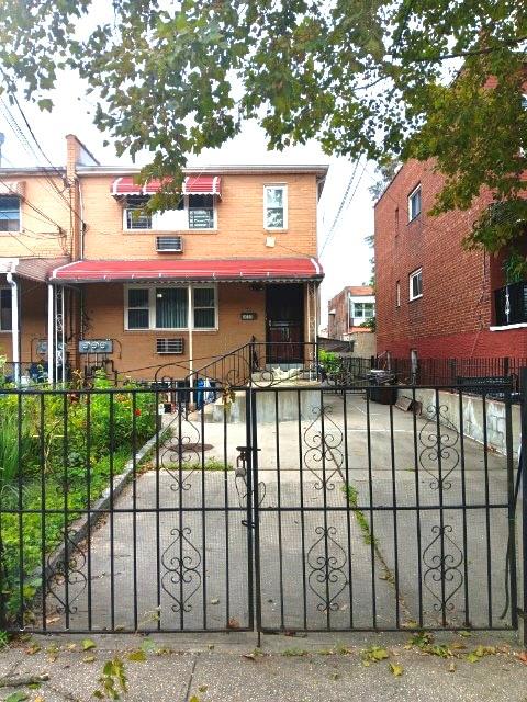 1023 E 224th Street Property Photo 1