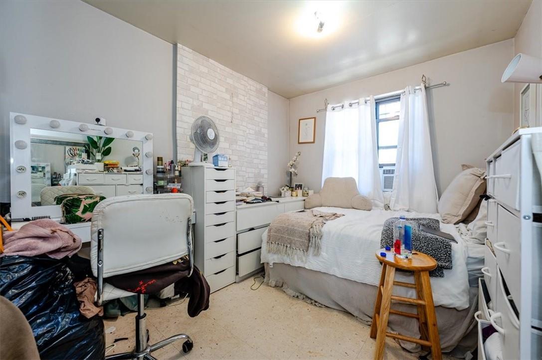 941 Croes Avenue Property Photo 10