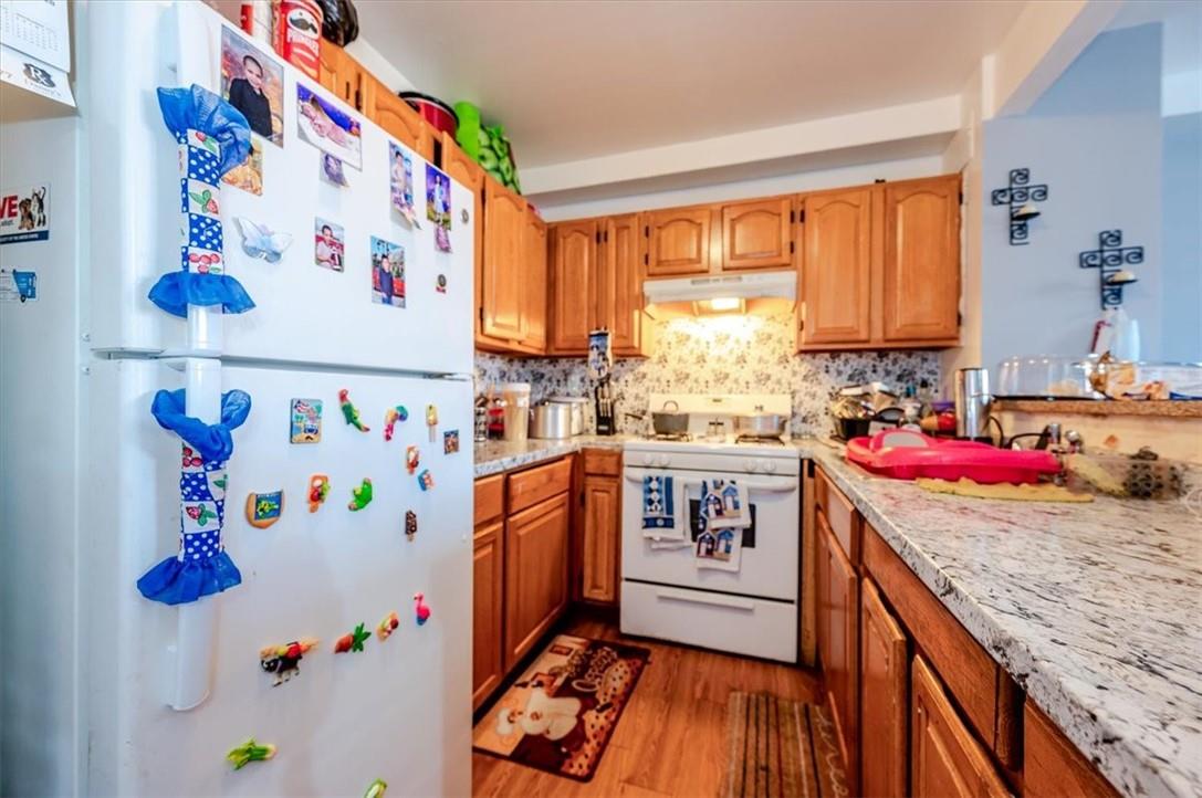 941 Croes Avenue Property Photo 12