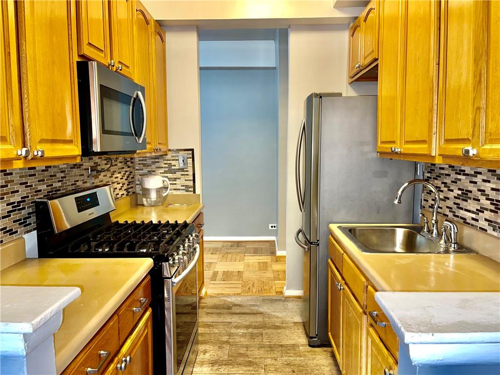 3531 Bronxwood Avenue Stb Property Photo 10