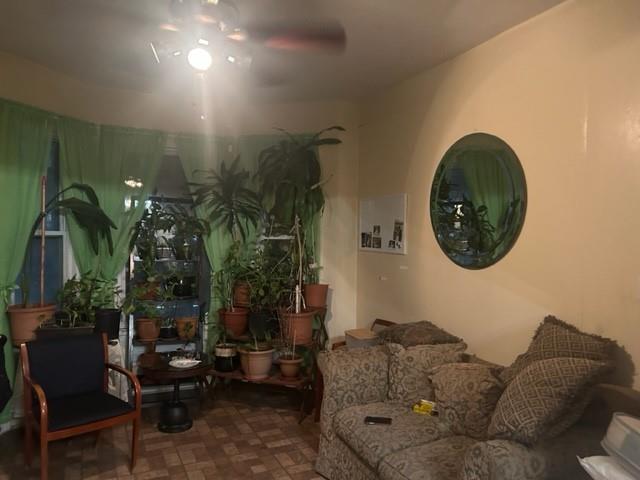 110 E 198th Street Property Photo 3