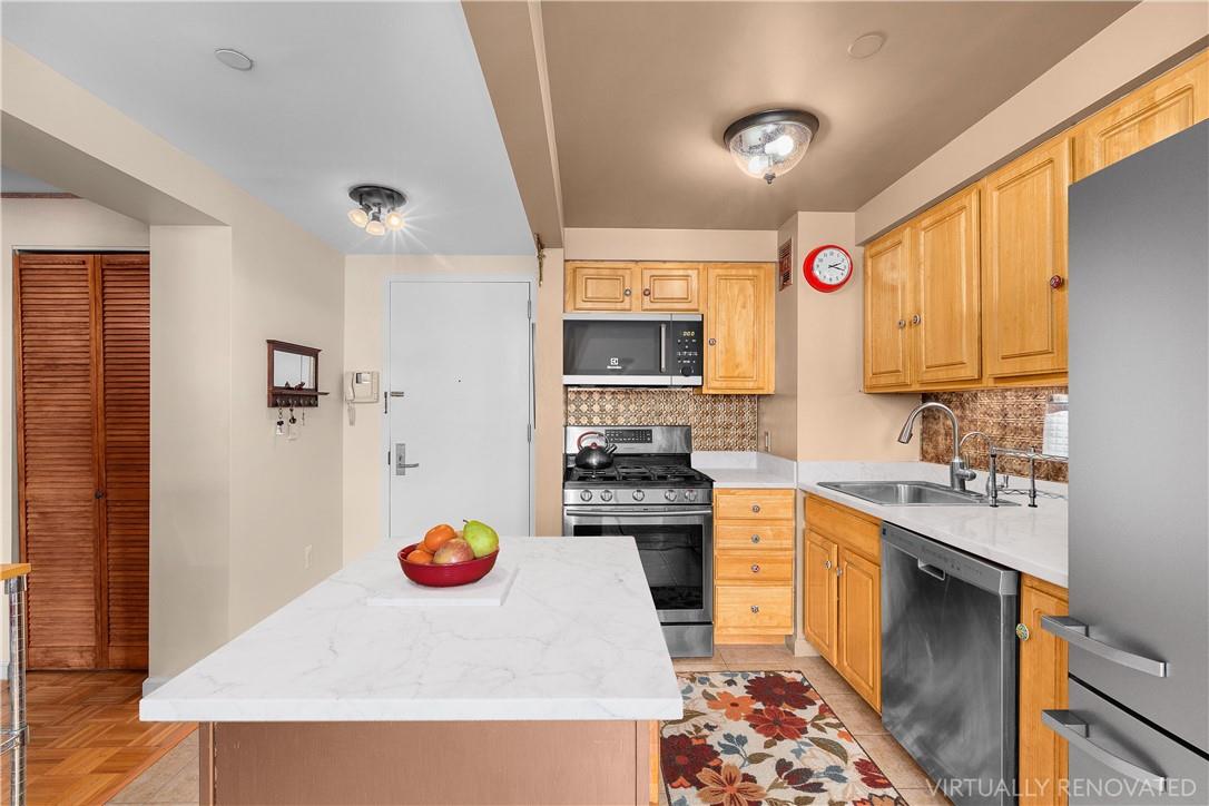 102 Bradhurst Avenue 1107 Property Photo 5