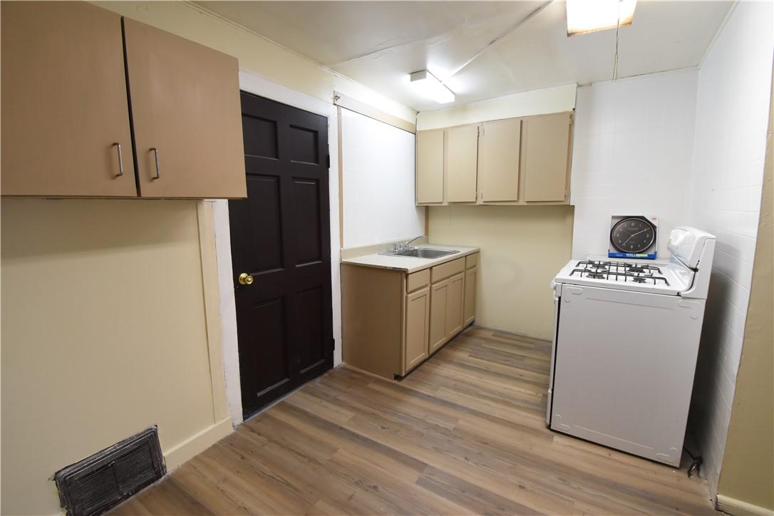 138 Front Street Property Photo 5