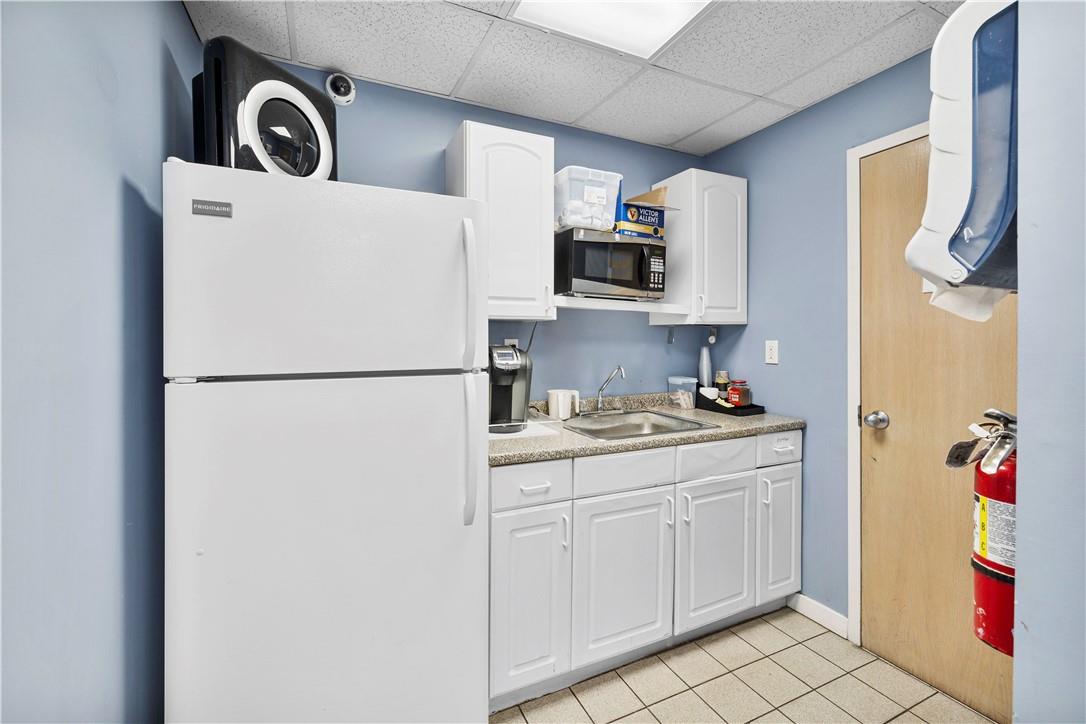 295 W Route 59 Property Photo 14
