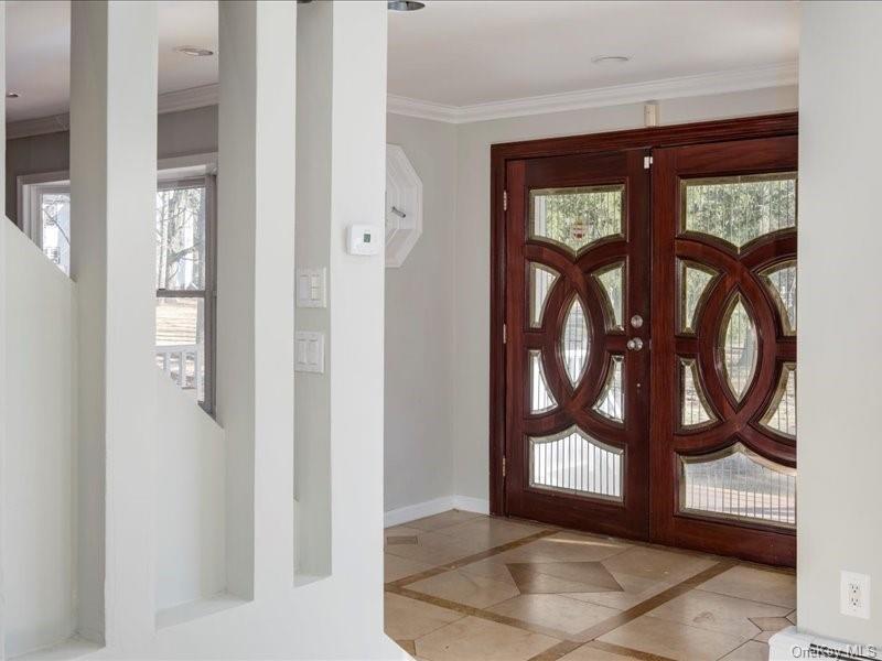111 Montebello Road Property Photo 5
