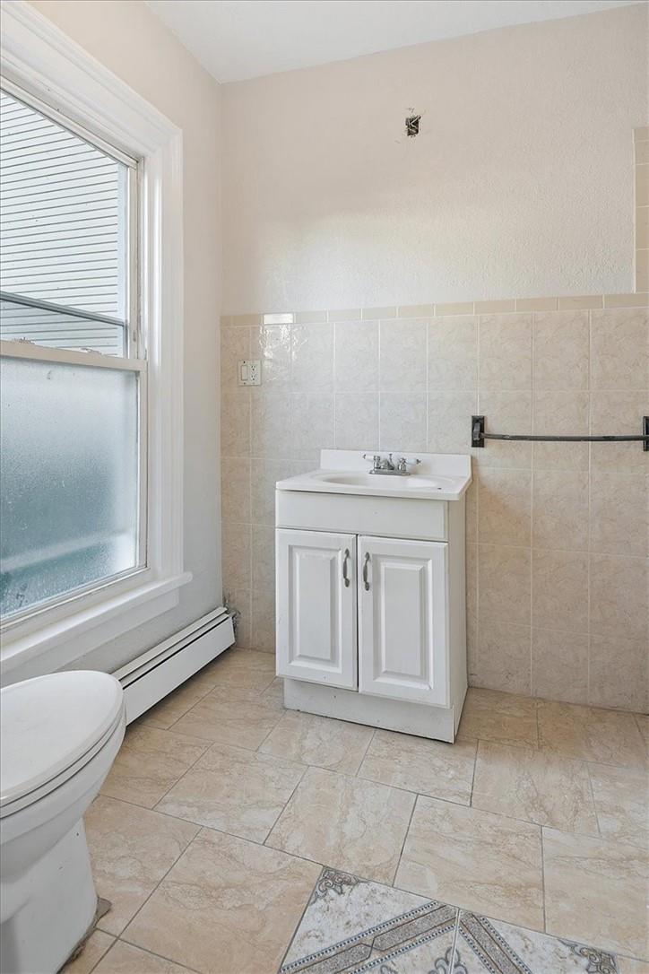 109 S 12th Avenue Property Photo 6