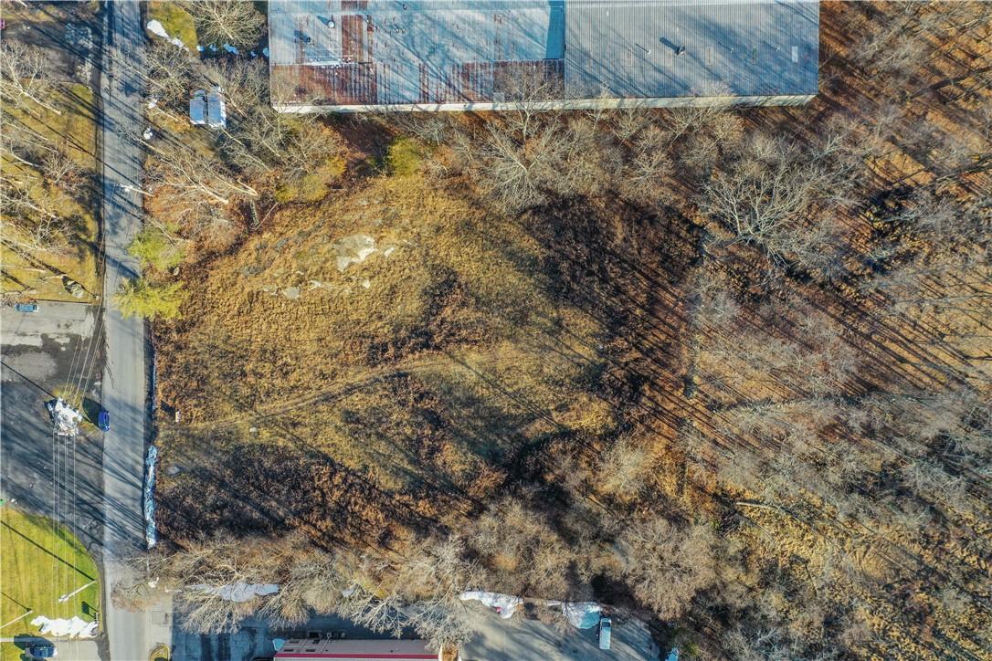 24 Jeanne Drive Property Photo 14