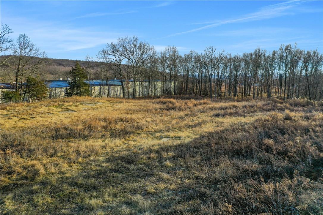 24 Jeanne Drive Property Photo 16