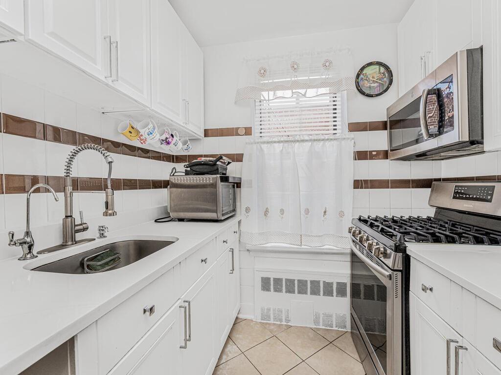 2866 Marion Avenue 6j Property Photo 7