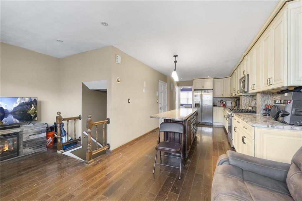 52a Francine Court 80a Property Photo 5