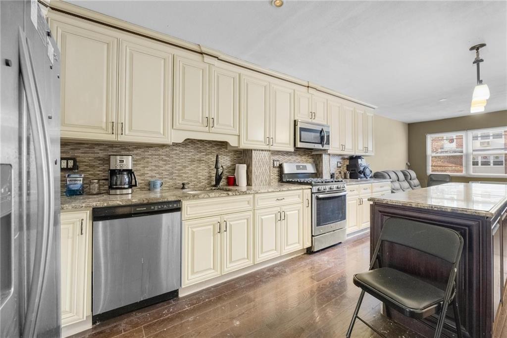52a Francine Court 80a Property Photo 6