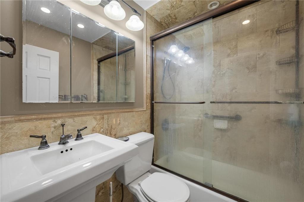 52a Francine Court 80a Property Photo 11