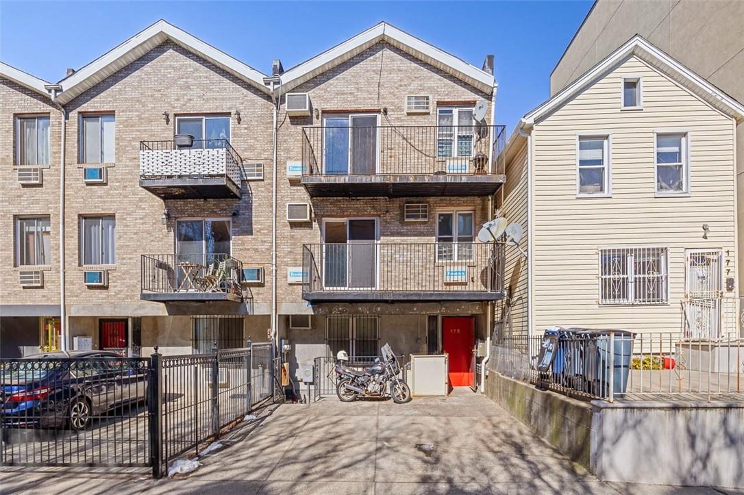 175 Monroe Street Property Photo