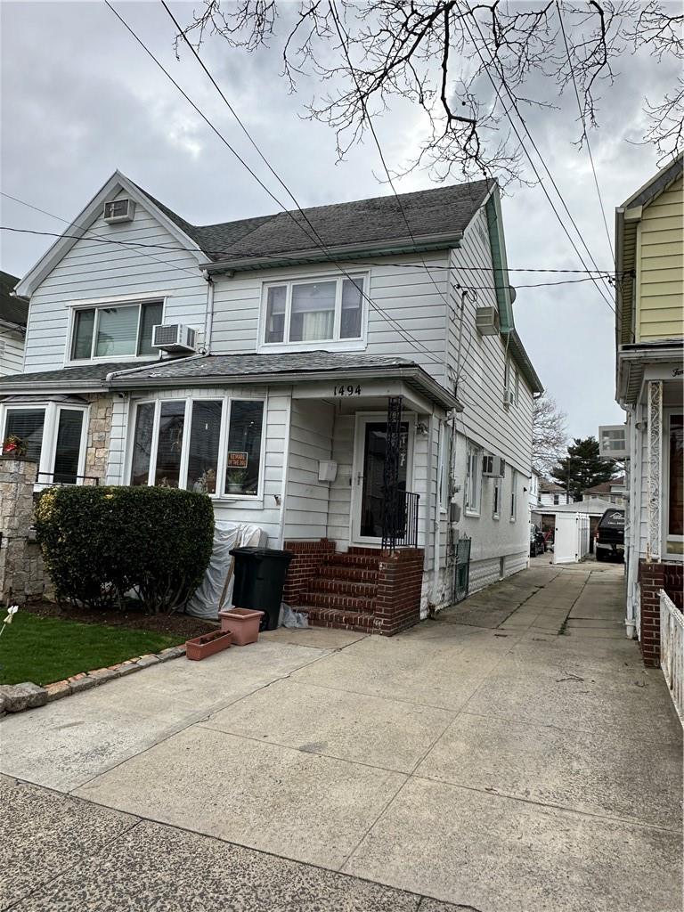 1494 E 58th Street Property Photo 2