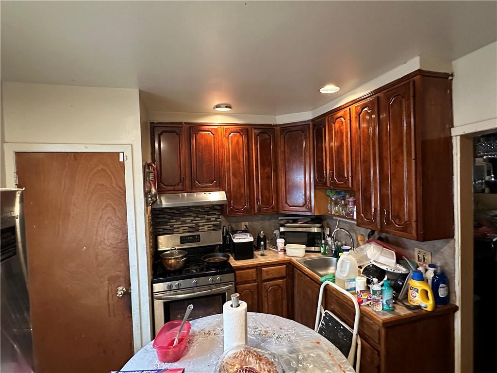 1494 E 58th Street Property Photo 12