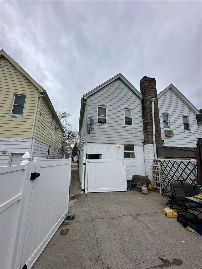 1494 E 58th Street Property Photo 33