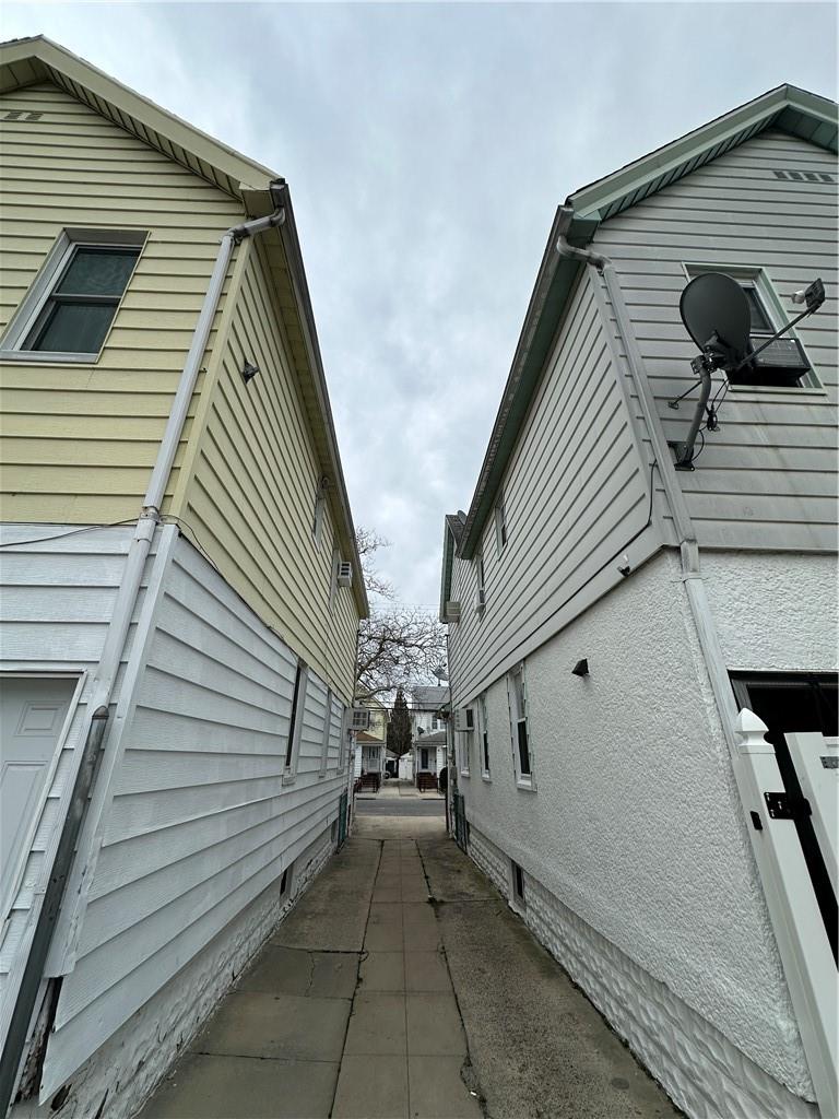 1494 E 58th Street Property Photo 34