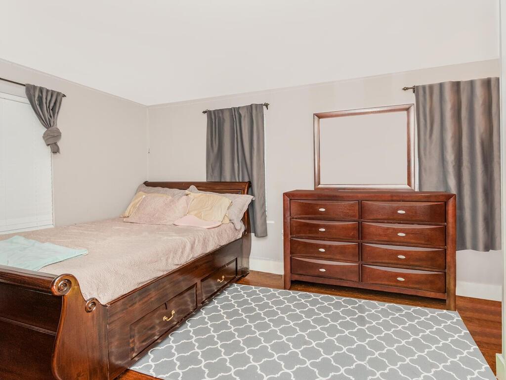 28 Lincoln Avenue Property Photo 10