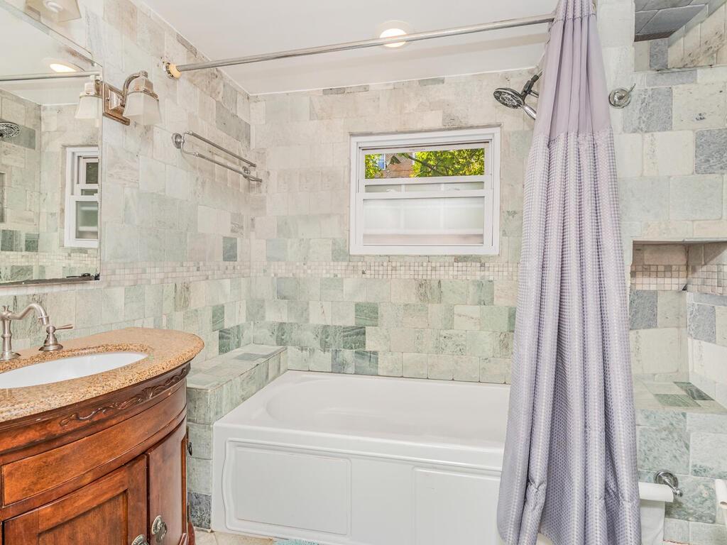 28 Lincoln Avenue Property Photo 13