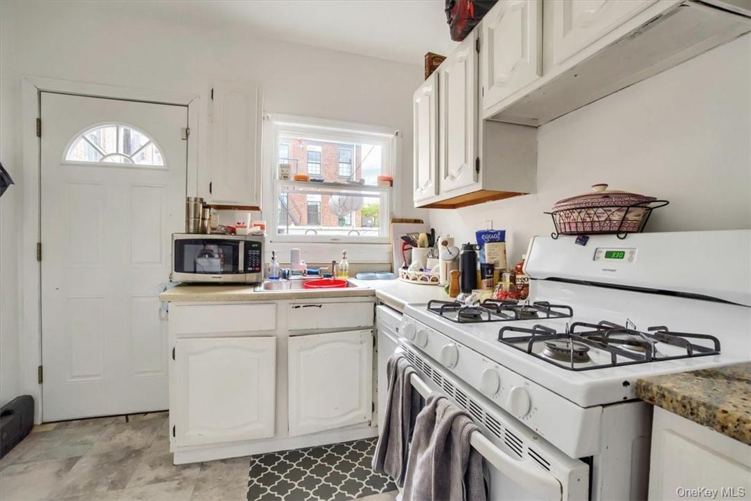78 Burd Street Property Photo 12