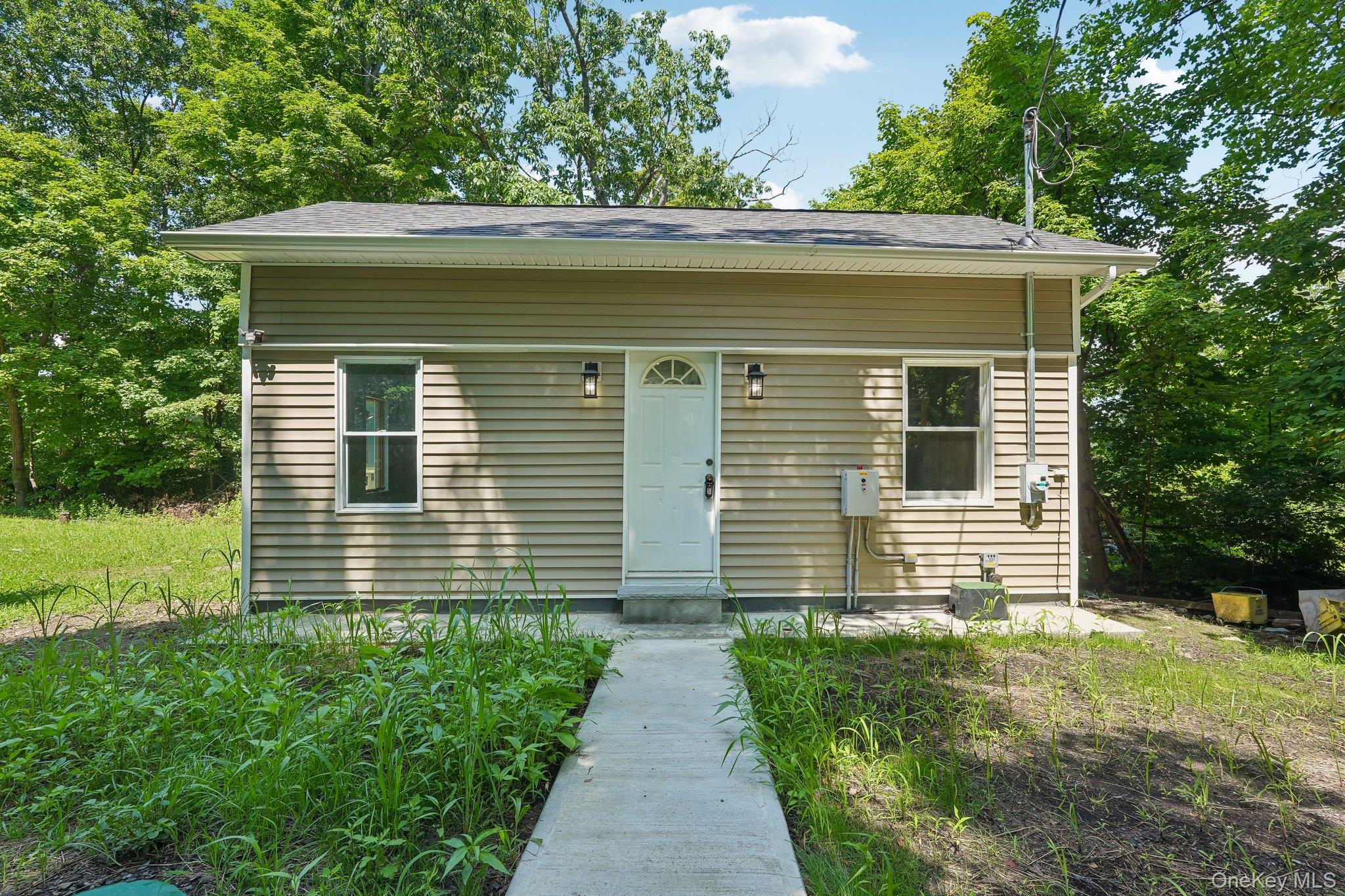 381 Mountain Lodge Road Property Photo 2