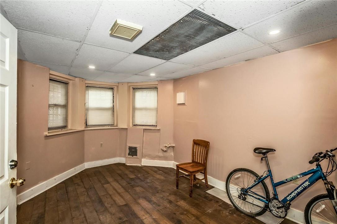 1493 Putnam Avenue Property Photo 8