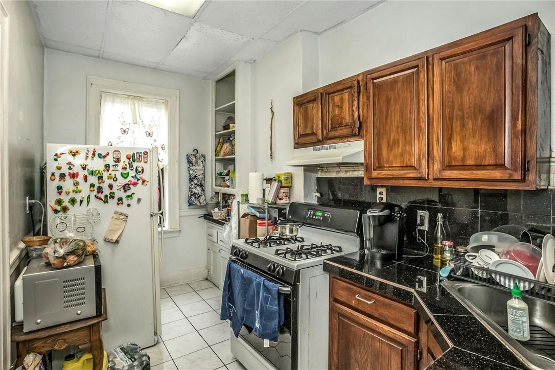 1493 Putnam Avenue Property Photo 13