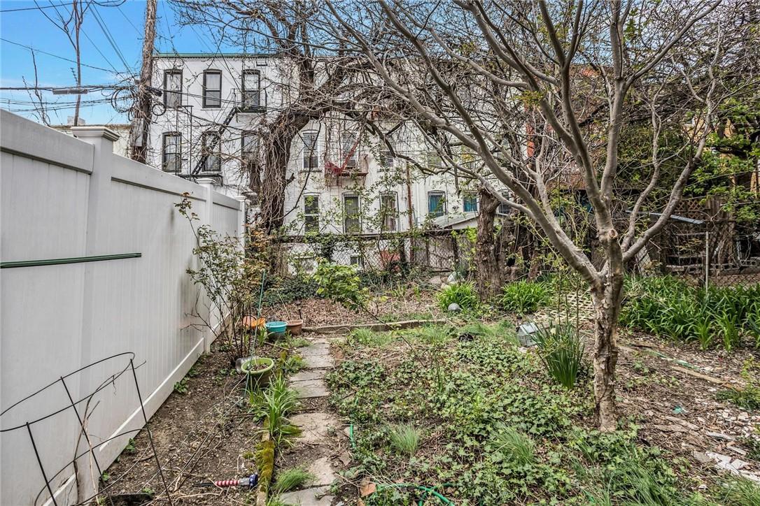 1493 Putnam Avenue Property Photo 17