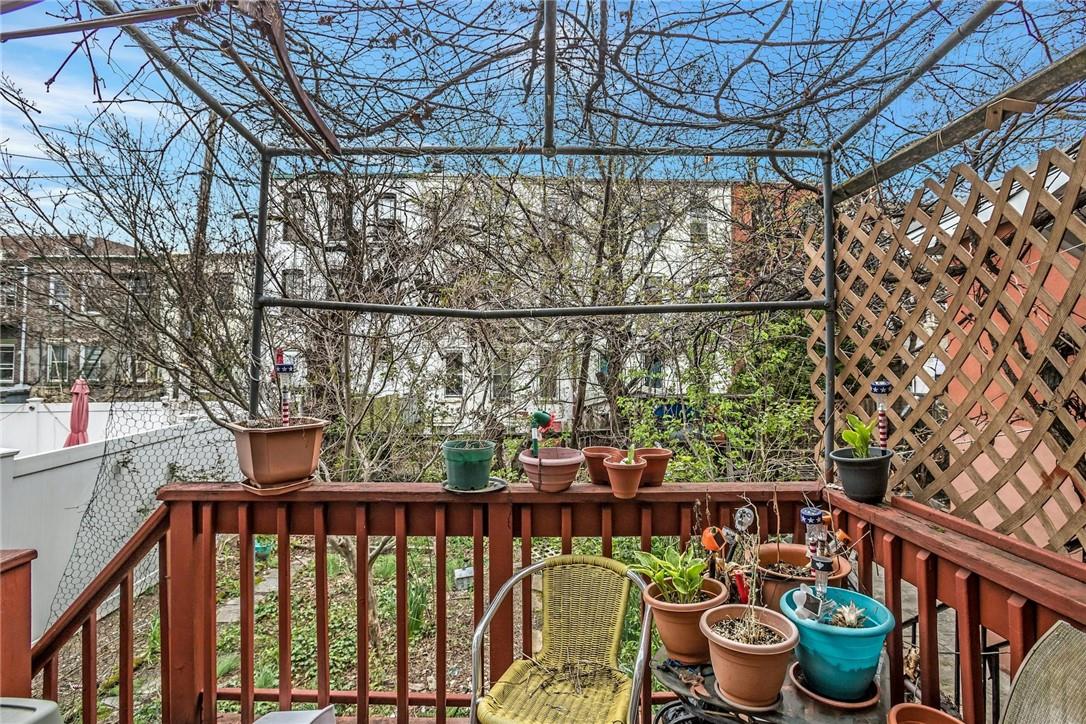 1493 Putnam Avenue Property Photo 19