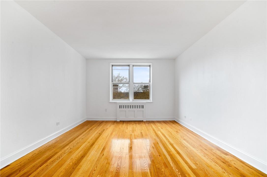 5640 Netherland Avenue 5d Property Photo 6