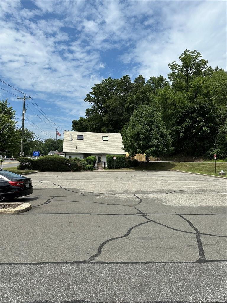 589 Route 303 5,6,7 Property Photo 5