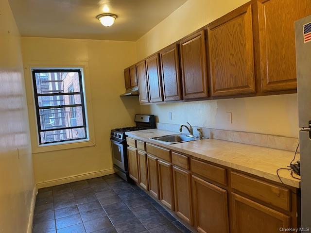 590 E Third Street 4o Property Photo 10